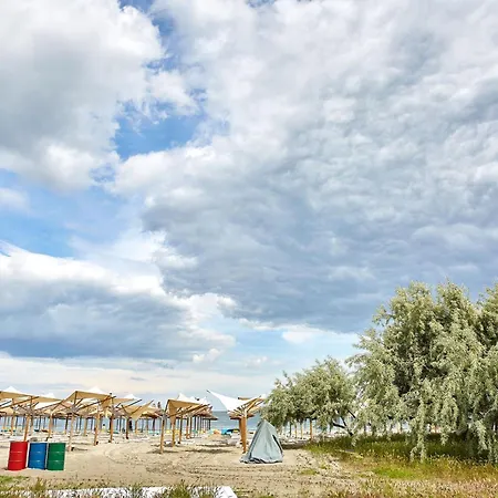 Jaz Casa Del Mar 3 아파트 마마이아